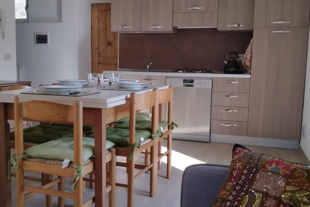 Chilometro 29 Terra Appartement Dervio Buitenkant foto
